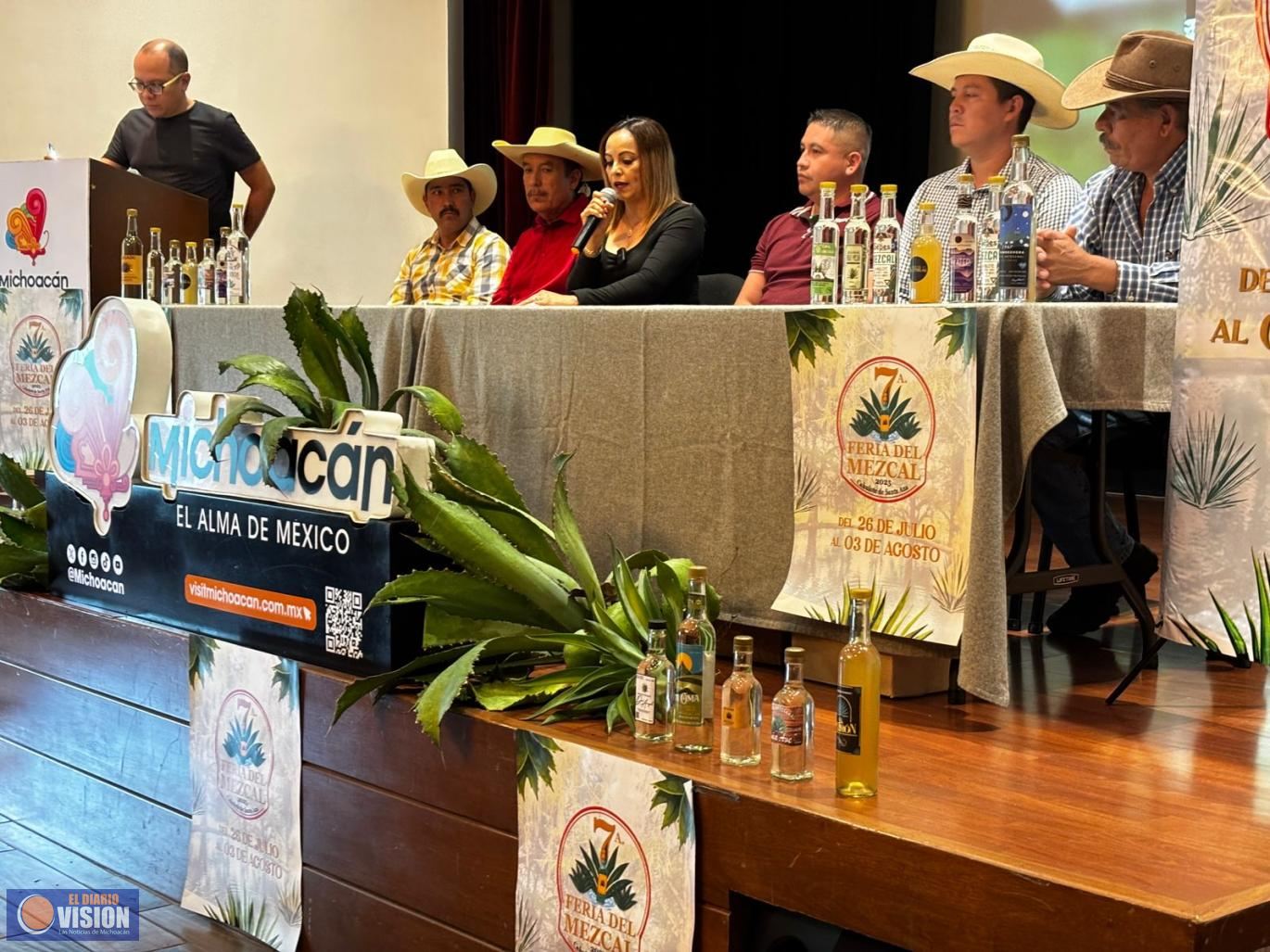 Vive la tradición y el sabor en la feria del mezcal de Turicato: Sectur