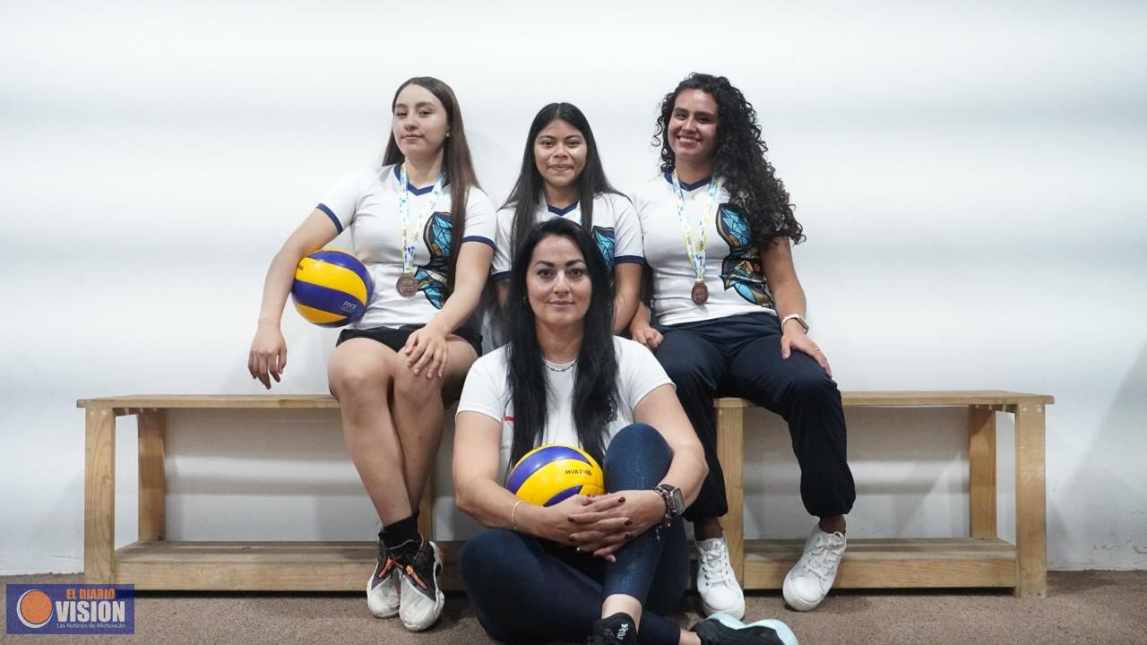 Tras 11 años, voleibol de playa nicolaita rompió con sequía de medalla en Universiada Nacional