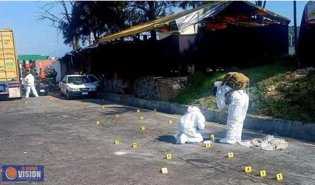 Localizan camioneta con 4 cadáveres, uno era de una mujer