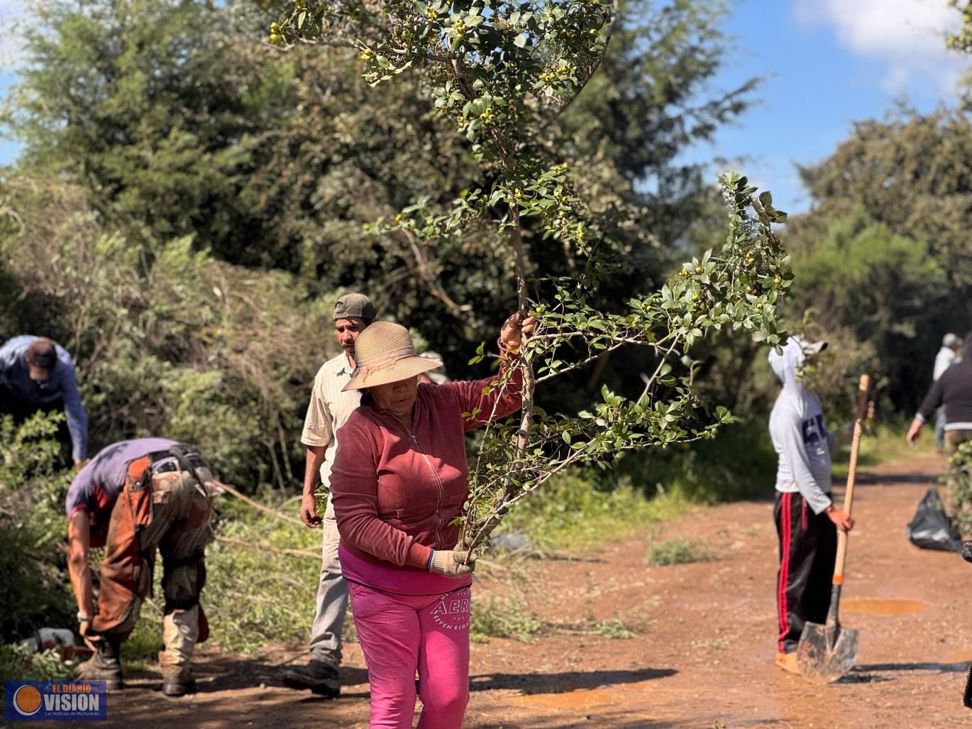 Gobierno de Morelia fortalece la conexión rural con acciones integrales en Loma Caliente