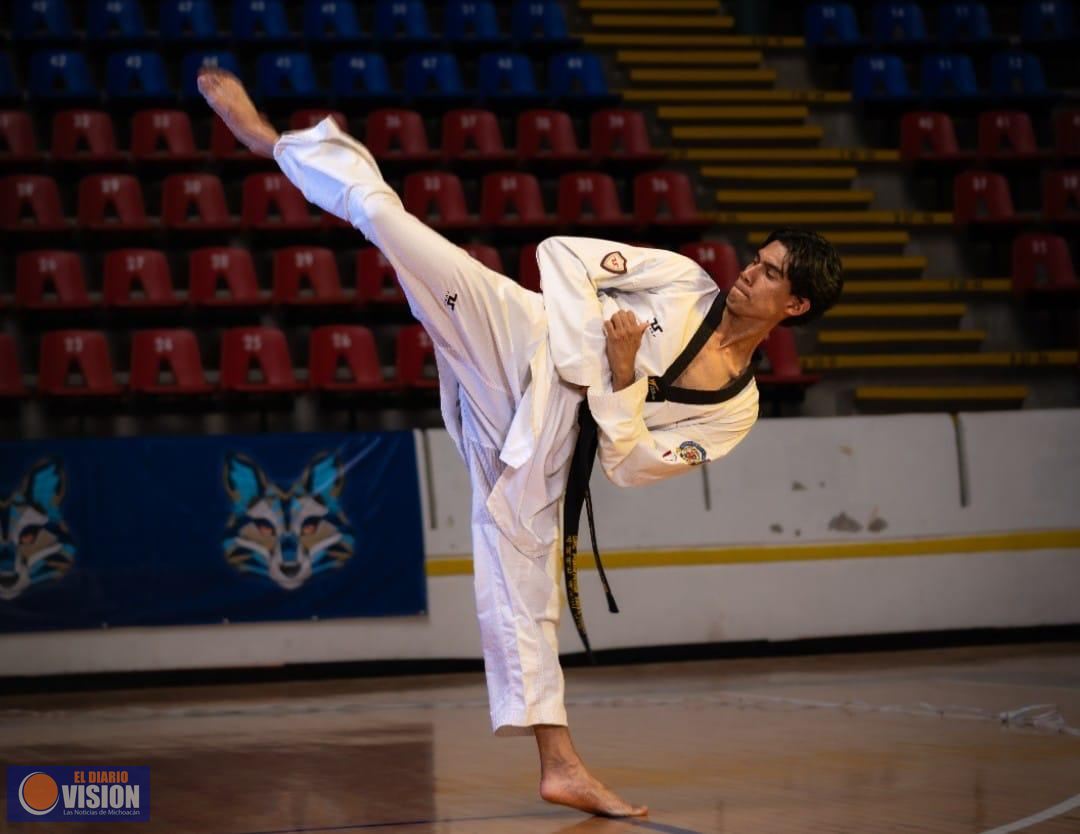 Tras sumar dos medallas de Plata, el taekwondoin Alonso Pineda buscará el Oro
