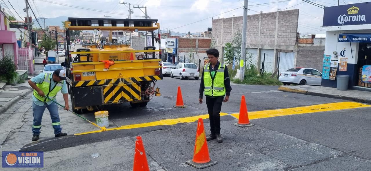 Gobierno de Morelia refuerza labores de balizamiento y mantenimiento de señalética en la ciudad
