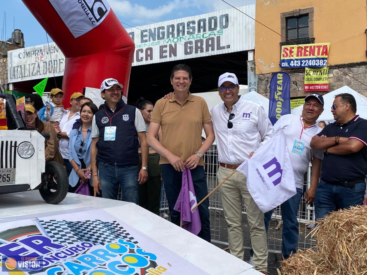 Alfonso Martínez da banderazo a exitoso 3er Concurso de Carros Locos