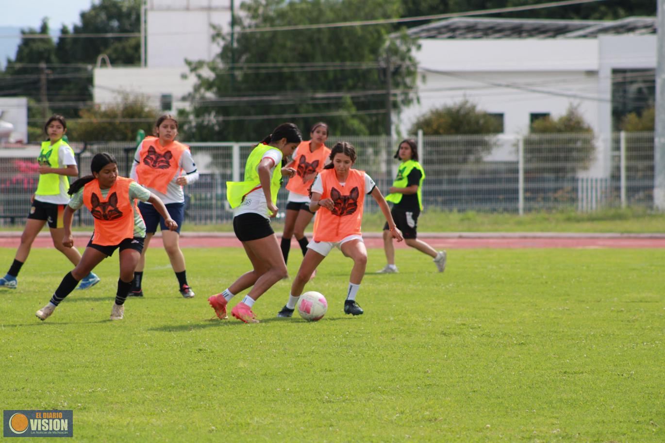 Cientos de aspirantes se registran en visoría del equipo femenil de TDP de la UMSNH
