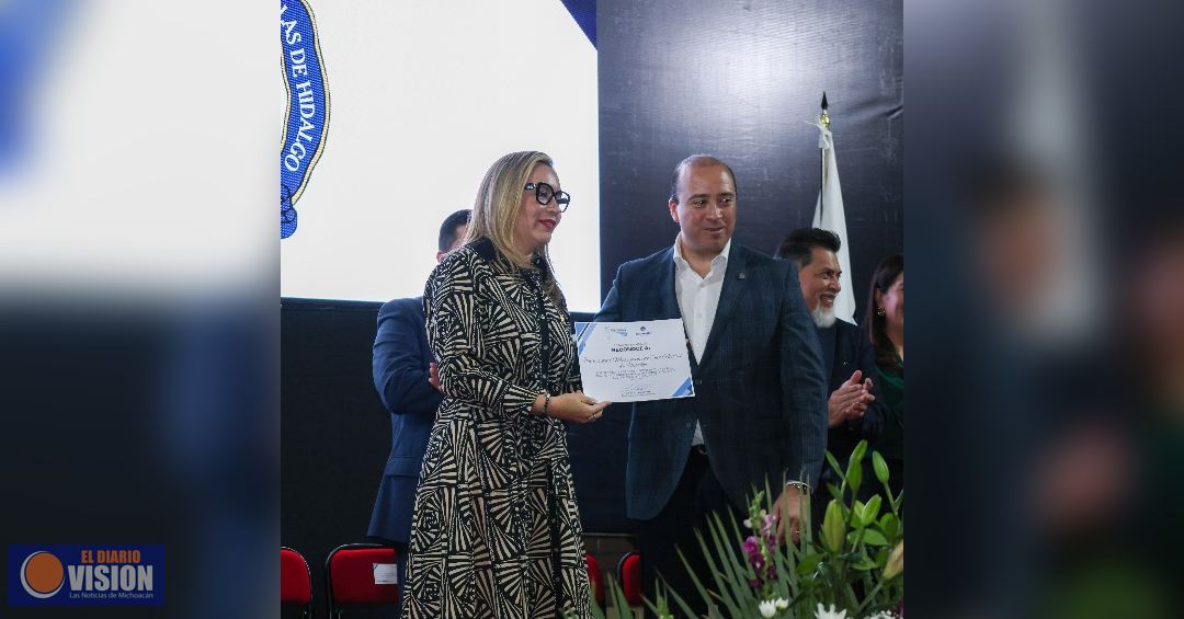 Nicolaitas reciben Reconocimiento Coparmex a la Excelencia Educativa 2025 