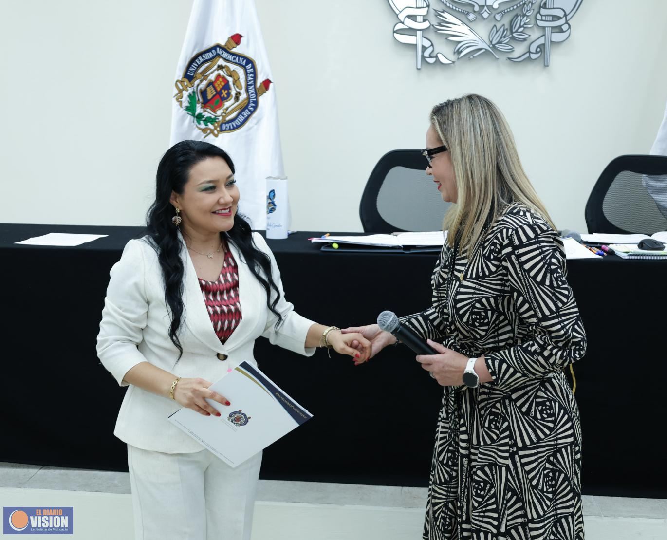 La doctora Karla Fernández Chávez, nueva directora de la Facultad de Odontología