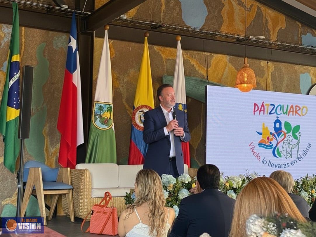 Julio Arreola lleva a Colombia la Marca Ciudad Pátzcuaro: Vívelo, lo Llevarás en el Alma