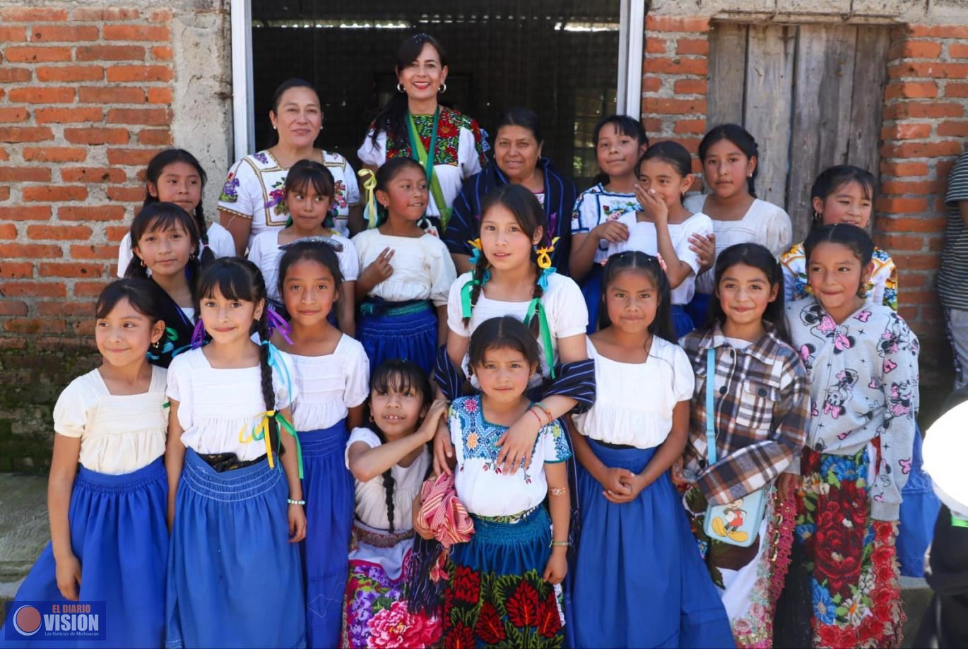 Se suma SEE a conmemoración del Día Internacional de las Mujeres Indígenas