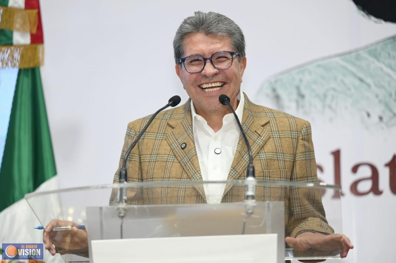 Monreal propone inscribir con letras de oro el nombre de Francisco García Salinas en Muro de Honor 