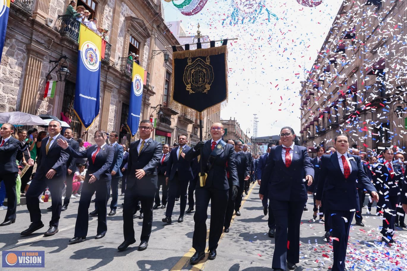 Nicolaitas presentes en el desfile de aniversario del inicio de la Independencia de México  