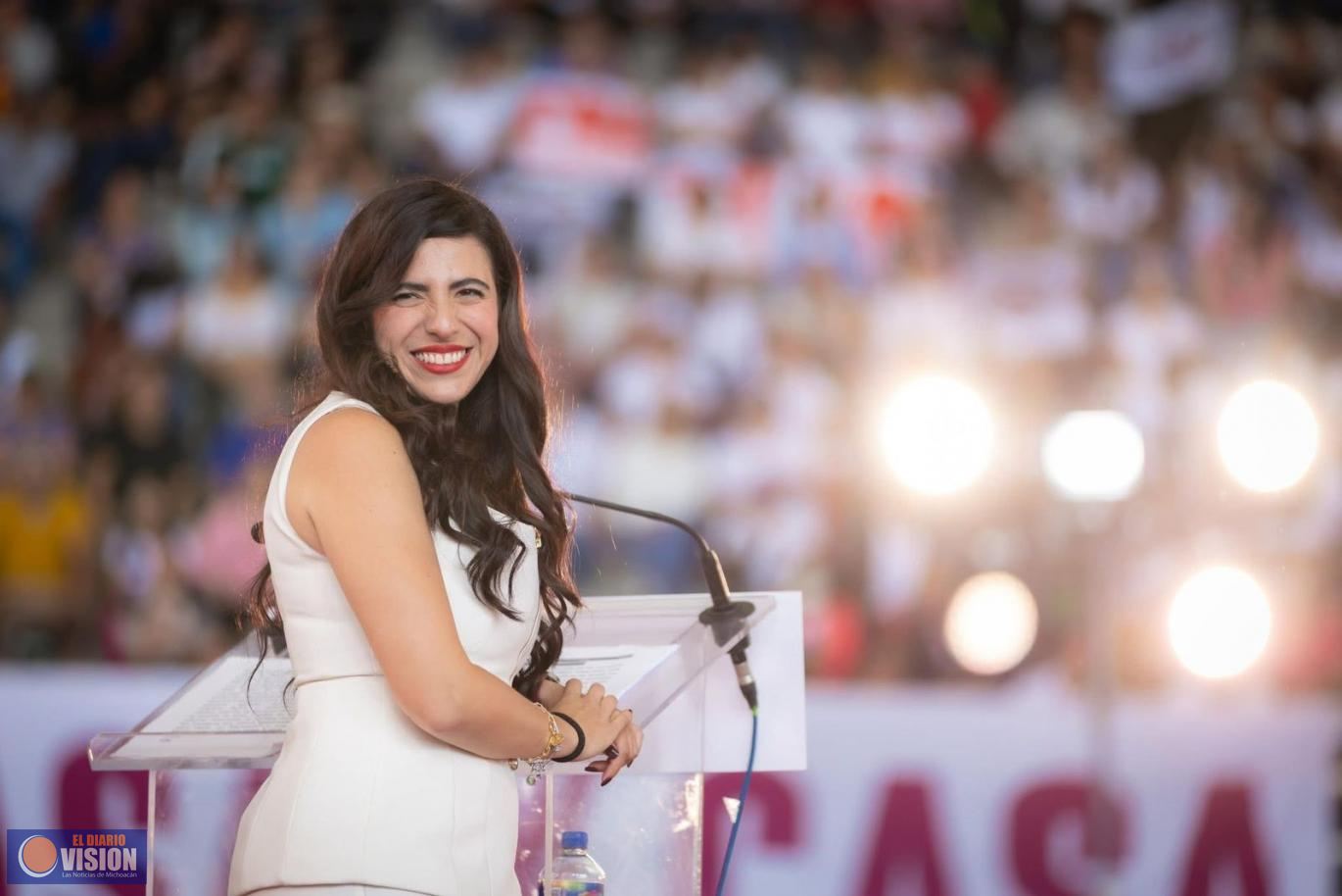 Agradece Giulianna Bugarini el arropamiento de los sectores más importantes en su Primer Informe