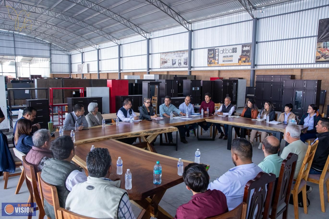 UMSNH y sector productivo de Ciudad Hidalgo se unen para apuntalar la industria maderera