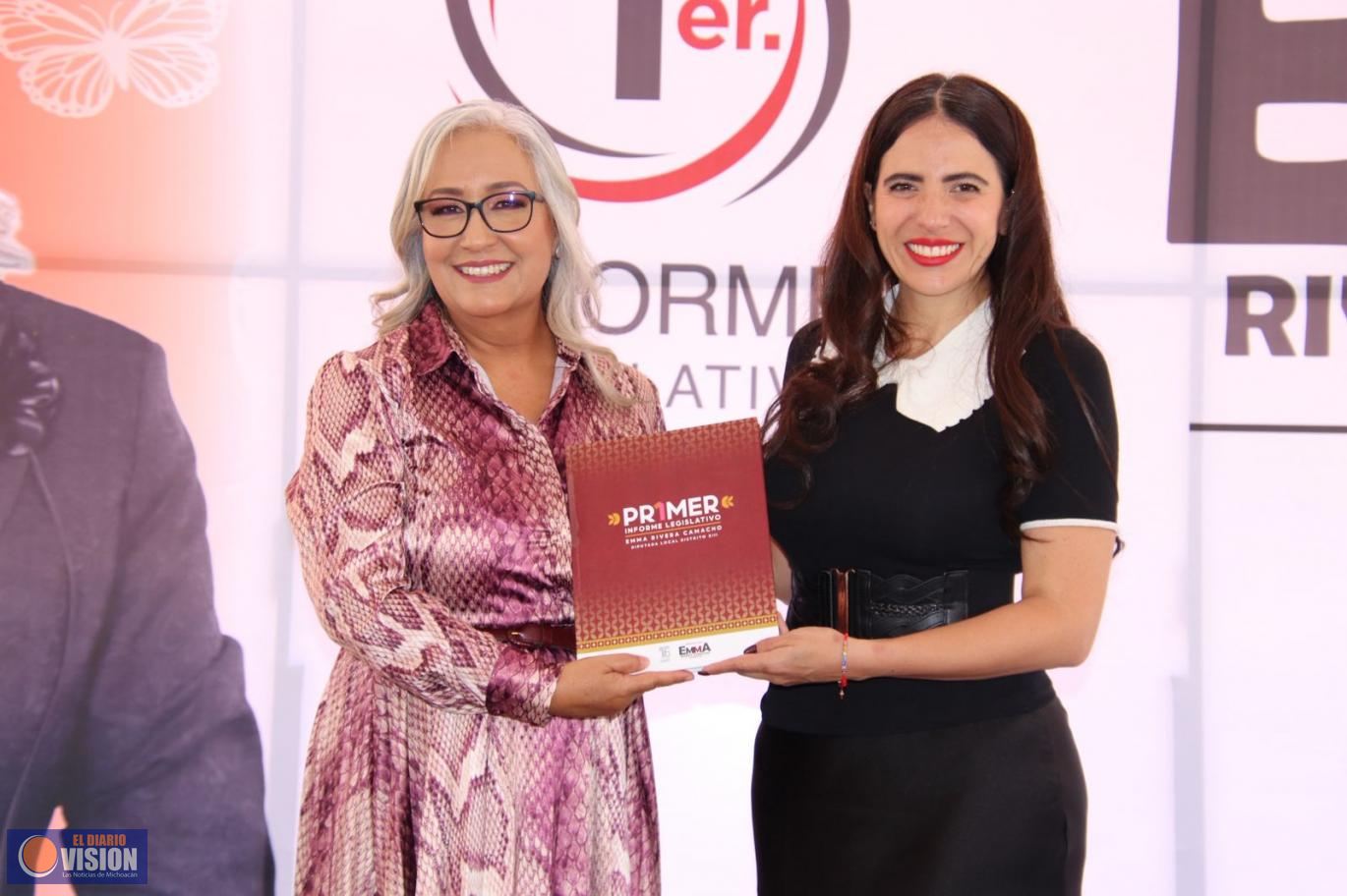 Emma Rivera rinde su primer informe legislativo en Zitácuaro