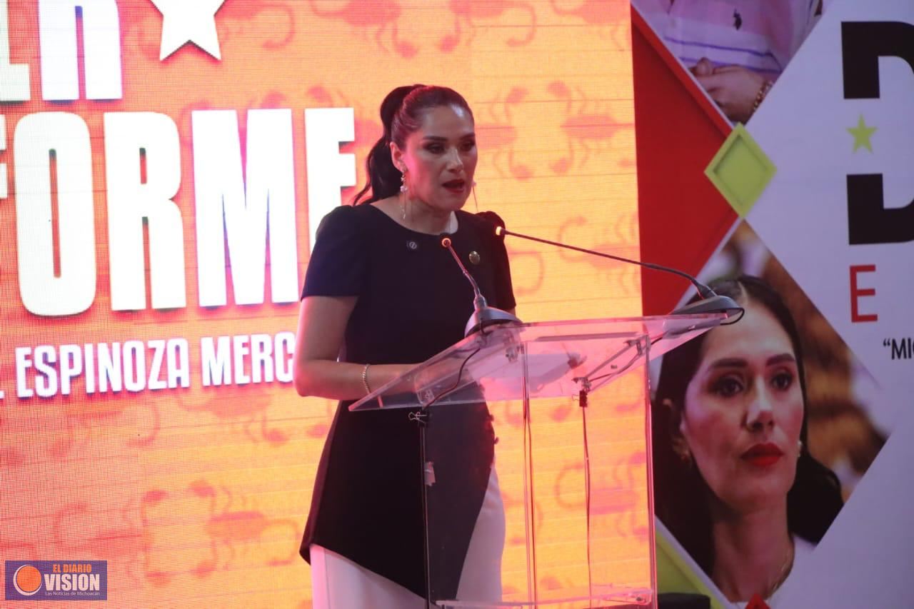 Diana Espinoza Mercado presenta 29 iniciativas en el primer año legislativo