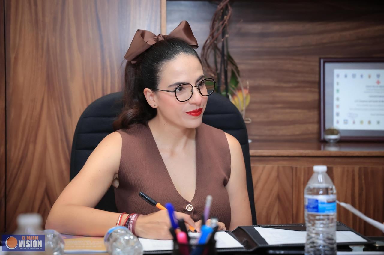 Congreso recibió propuestas de leyes de ingresos de 113 municipios y dos Consejos Comunales