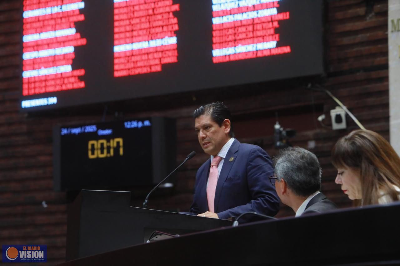 Propone Ernesto Núñez eliminar tratos preferenciales a bebidas disfrazadas de medicamentos