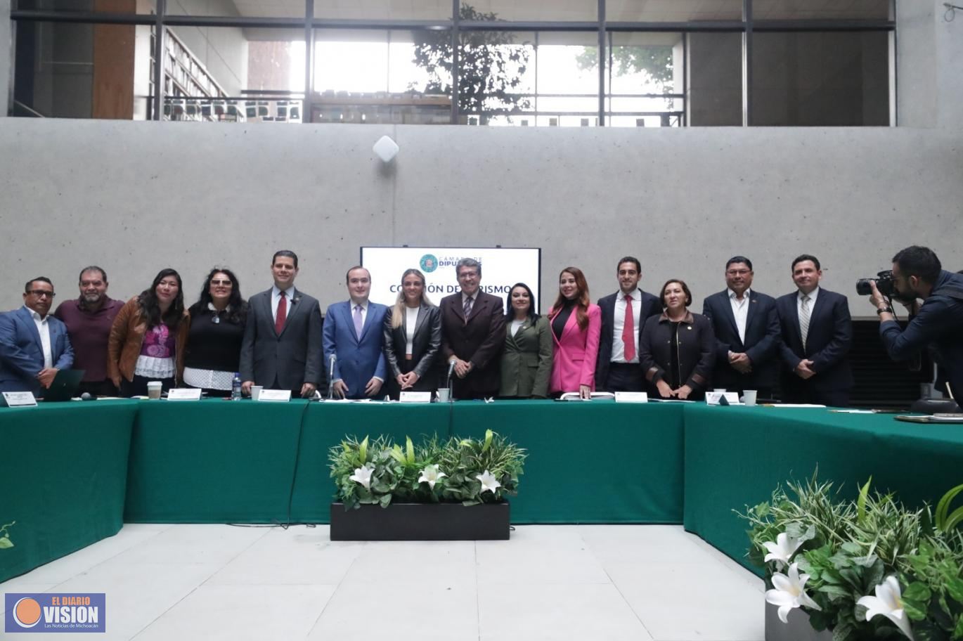 Relevante, garantizar el acceso libre y gratuito a las playas y áreas naturales: Ricardo Monreal