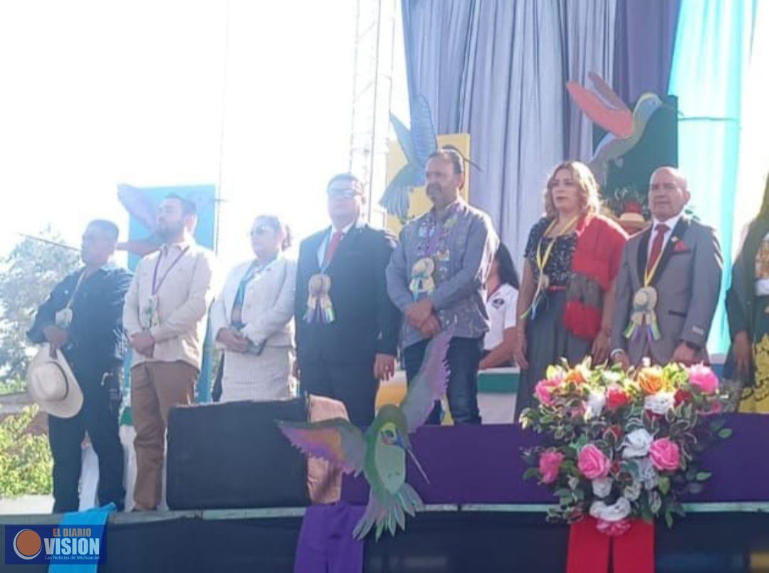 Julio Arreola acompaña el 95° Aniversario de Tzintzuntzan como Municipio Libre y Soberano