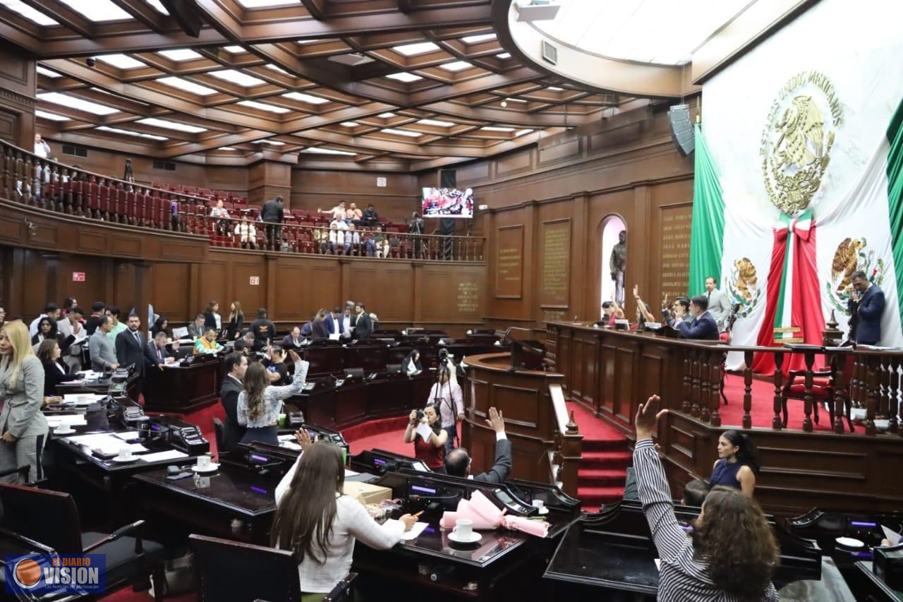 Reconoce Congreso a Margarita Arriaga Pierres con la Condecoración 