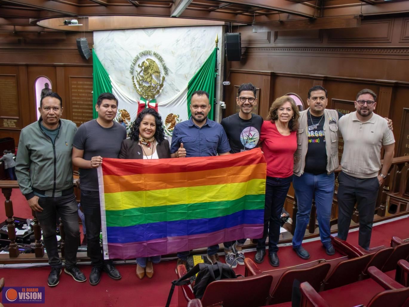 Hugo Rangel promueve reforma para reconocer la diversidad familiar en Michoacán