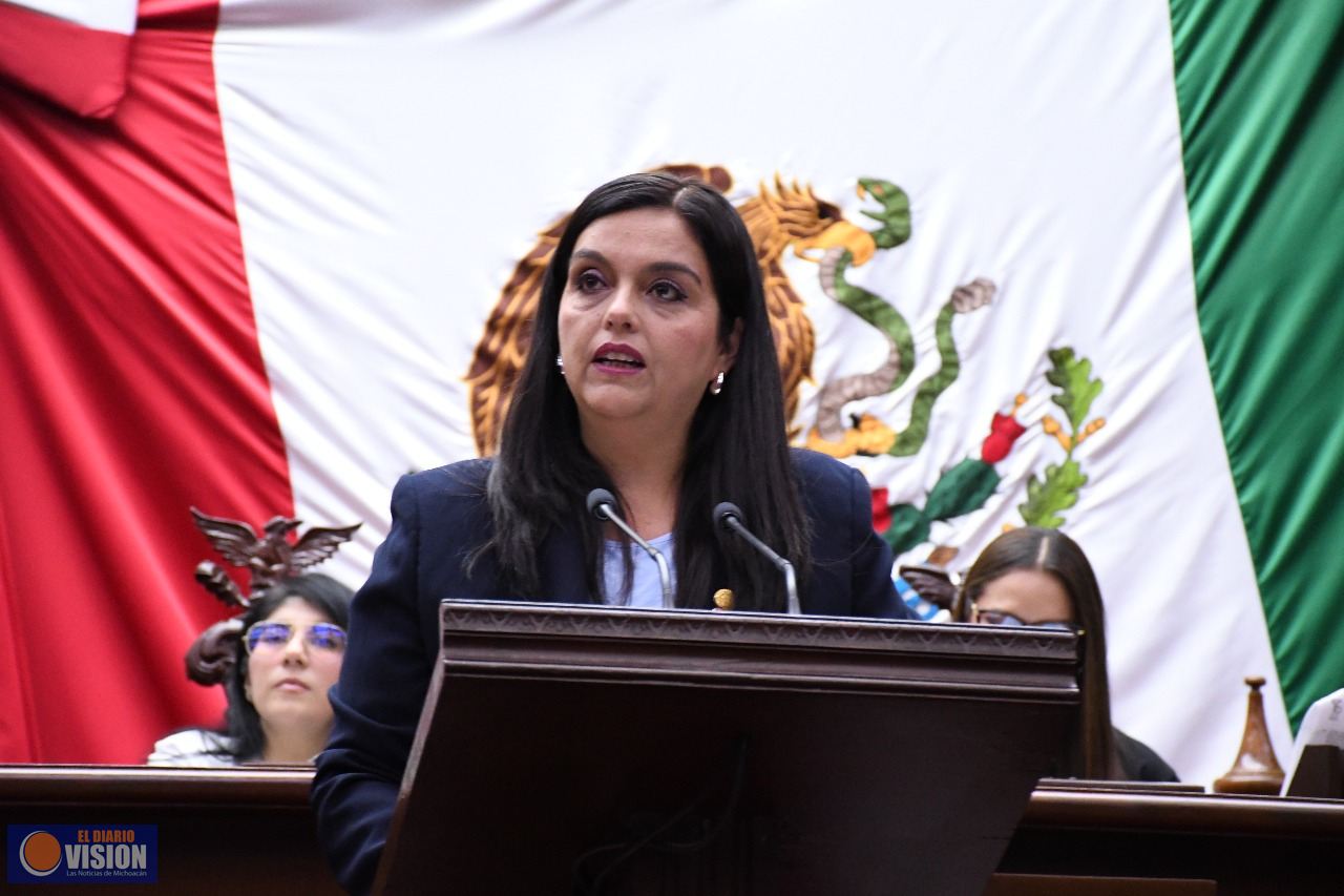 Propone Tere Herrera apoyar a cuidadores primarios en Michoacán