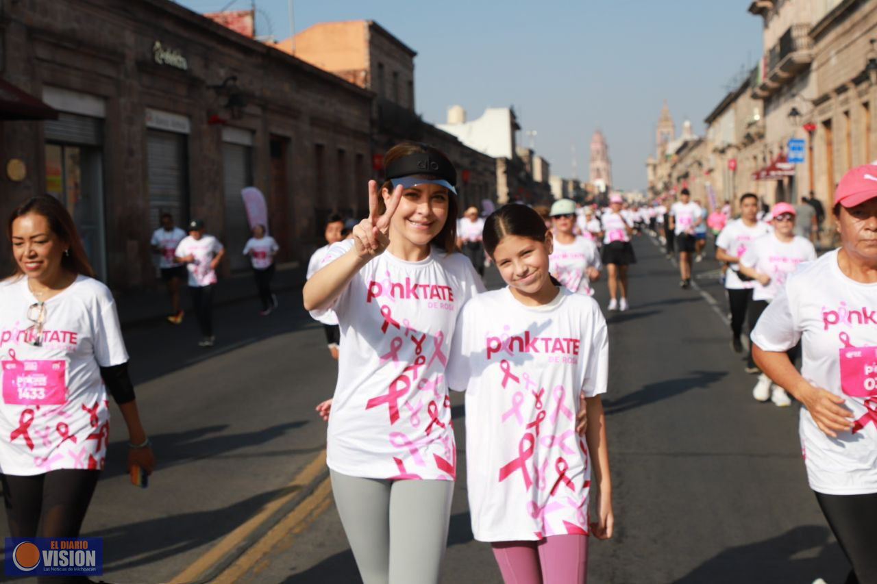 Paola Delgadillo agradece solidaridad en carrera ‘Pinktate de Rosa’ contra cáncer de mama