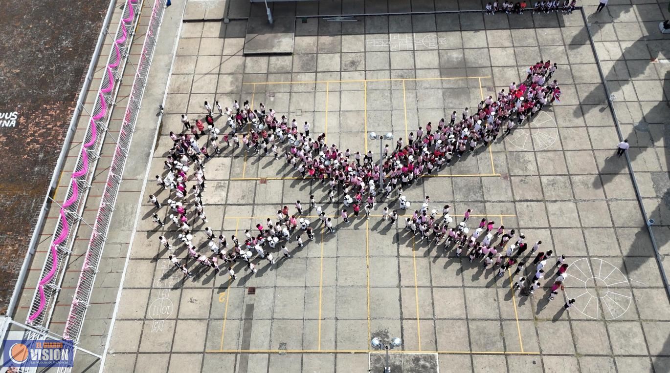 Jóvenes de secundaria realizan jornada de sensibilización sobre el cáncer de mama