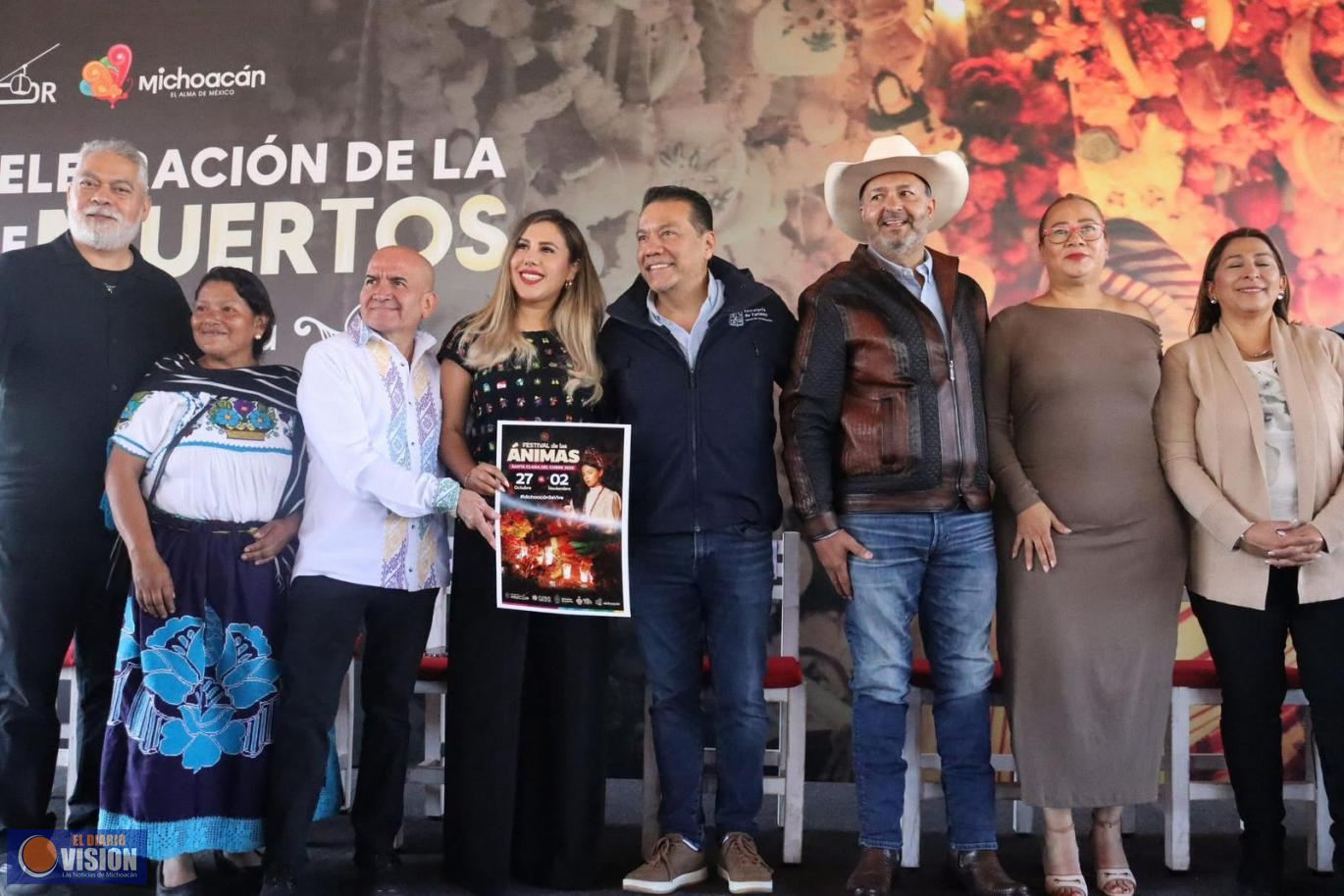 Entrega Gobierno estatal casi 4 mdp a municipios y comunidades para Noche de Muertos