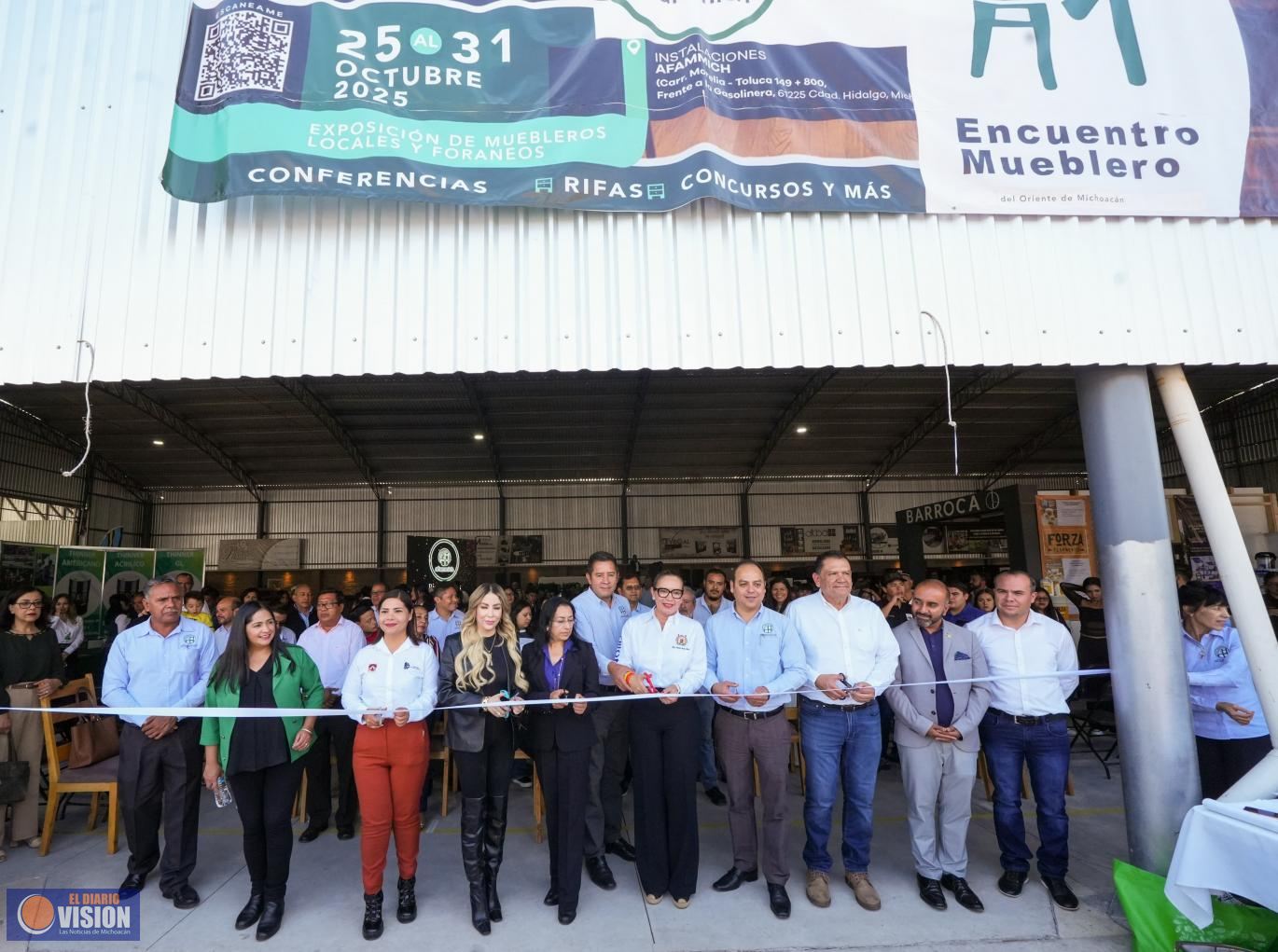 Reconoce industria mueblera del Oriente de Michoacán impulso de la UMSNH