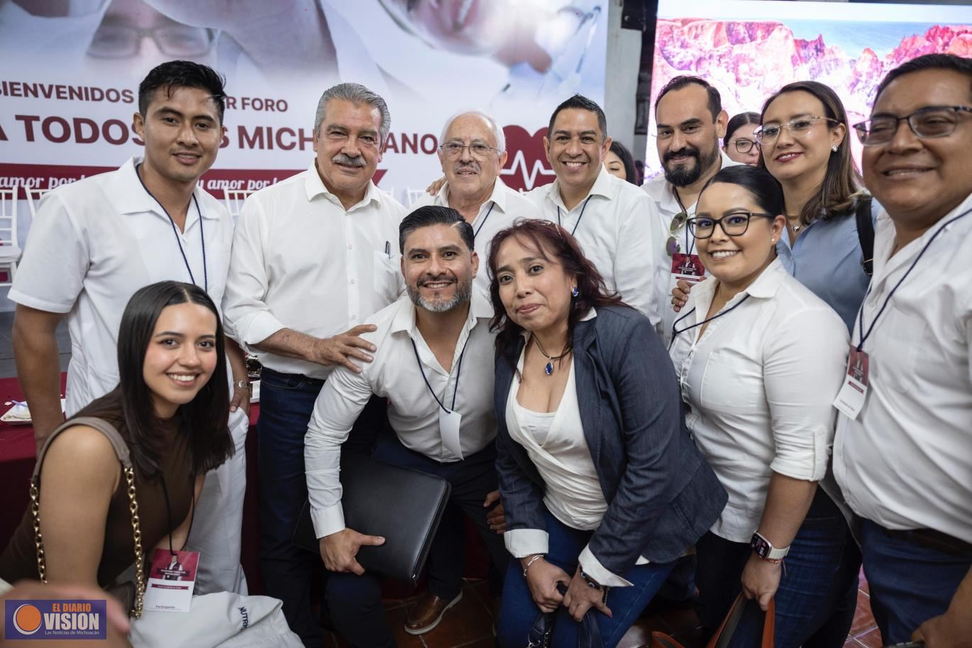 Raúl Morón atiende peticiones y necesidades del Sector Salud de Michoacán