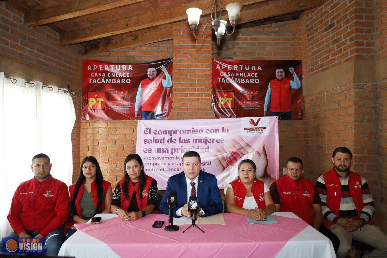 Informa Vicente Gómez sobre programas y acciones de Casa Enlace de Tacámbaro 