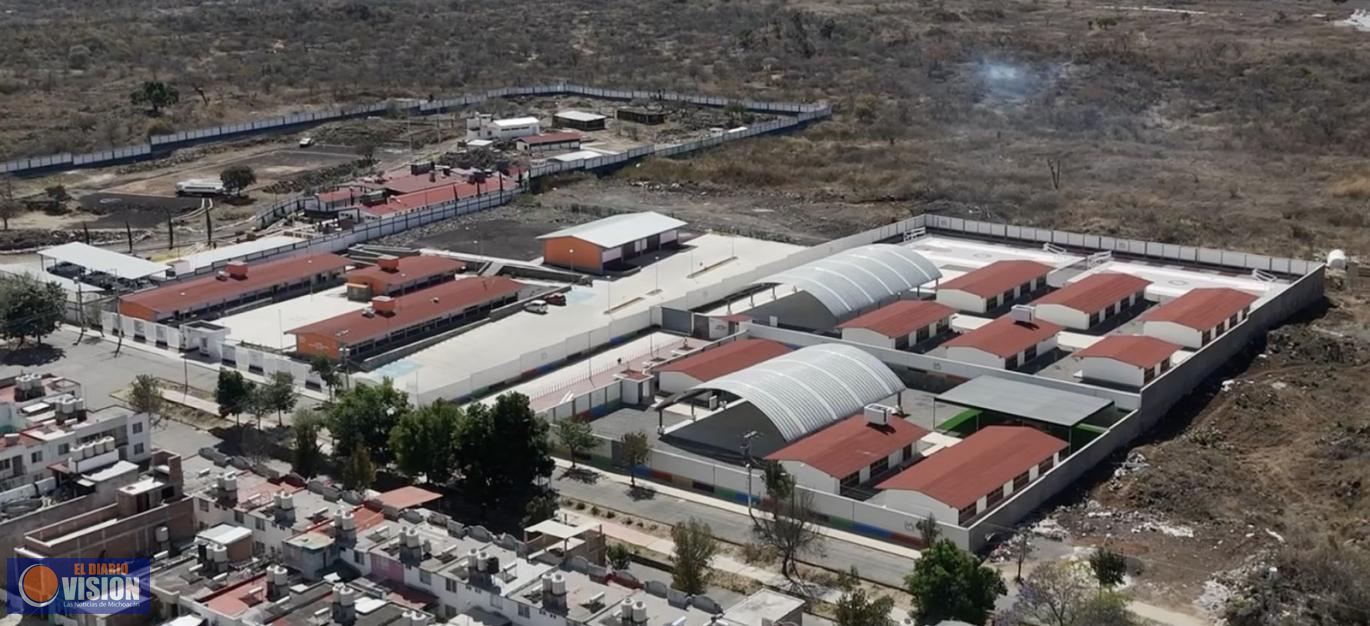Inversión histórica transforma las escuelas de Michoacán para el bienestar: SEE