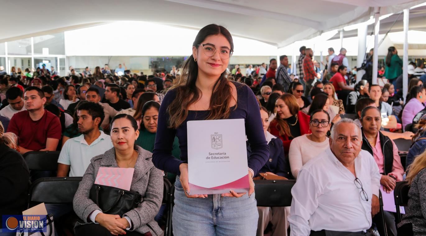 Tras años de espera, más de mil docentes regularizan su documentación: SEE