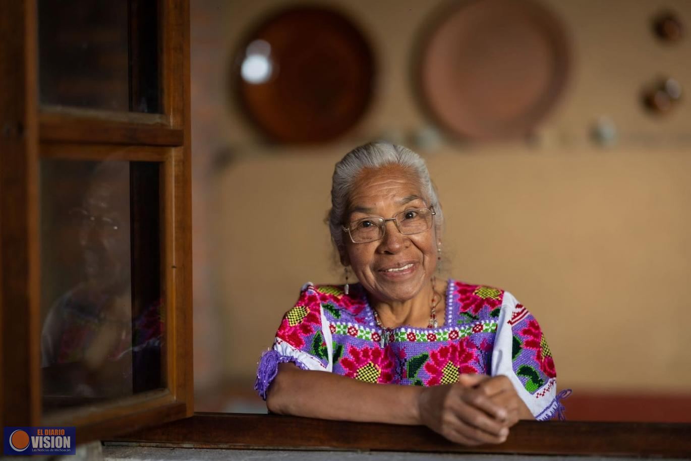María Inés Dimas, orgullosa de ser maestra cocinera tradicional purépecha: Sectur