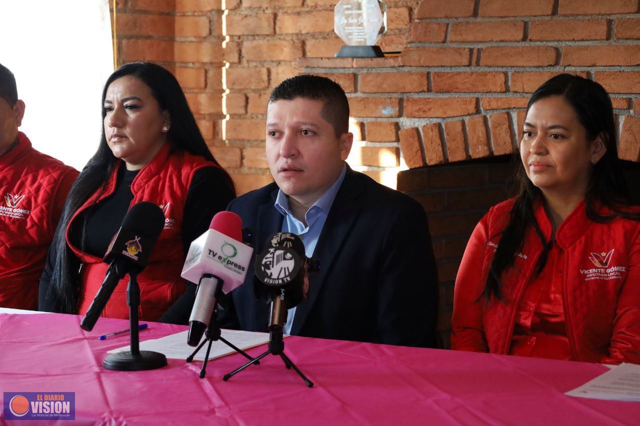 Continúan gestiones, acciones y entrega de apoyos subsidiados en la Casa Enlace Tacámbaro