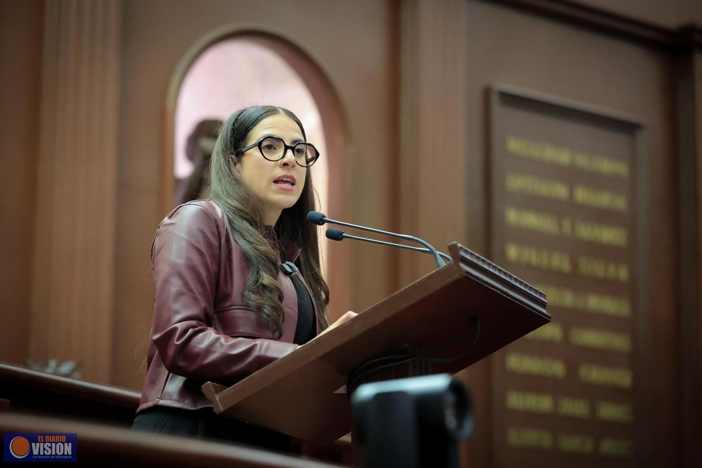 Giulianna Bugarini remarca que combatir el ciberacoso es una forma de construir paz