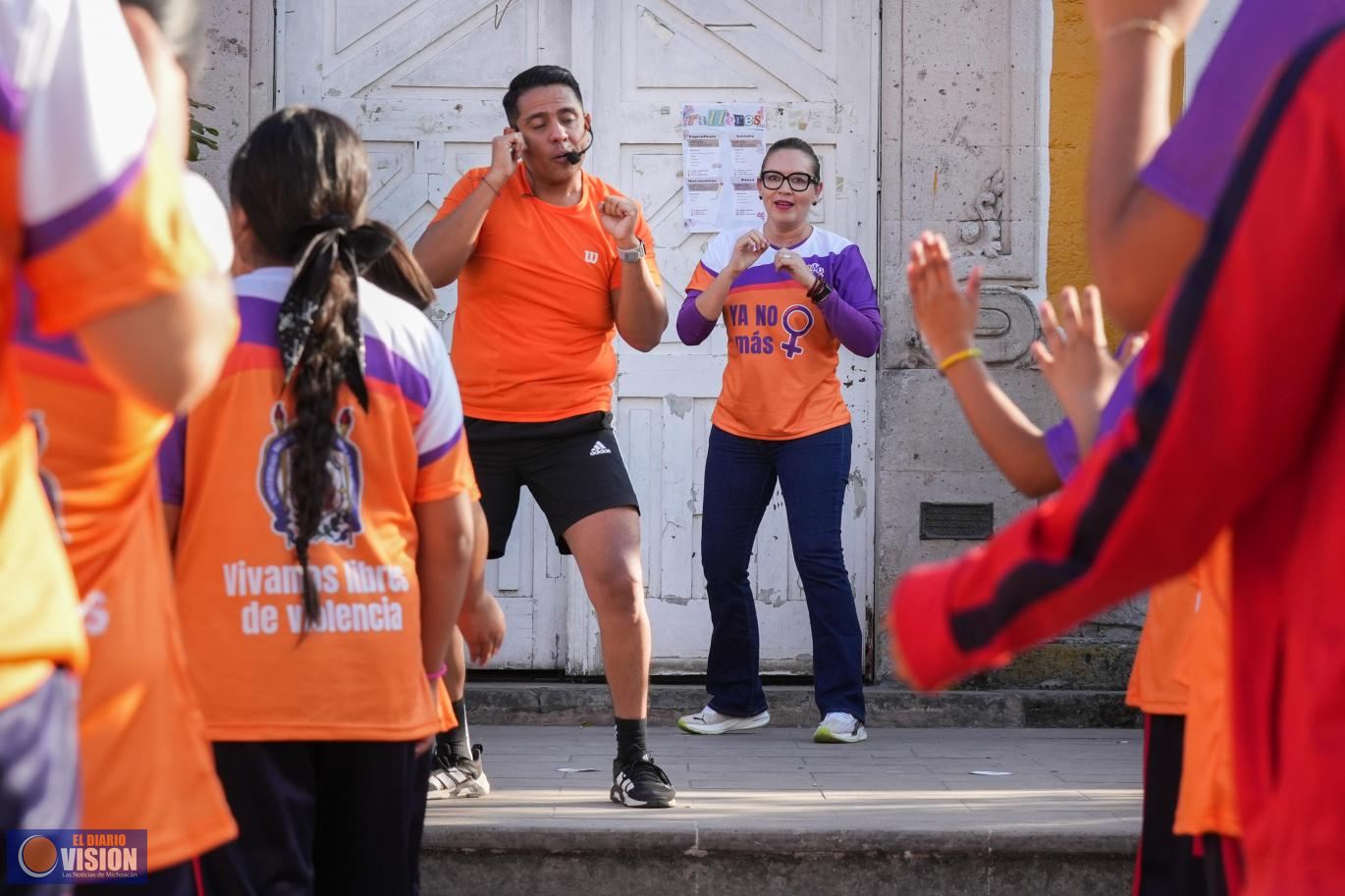 Estudiantes de la Técnica 13 y la UMSNH se pronuncian contra la violencia de género