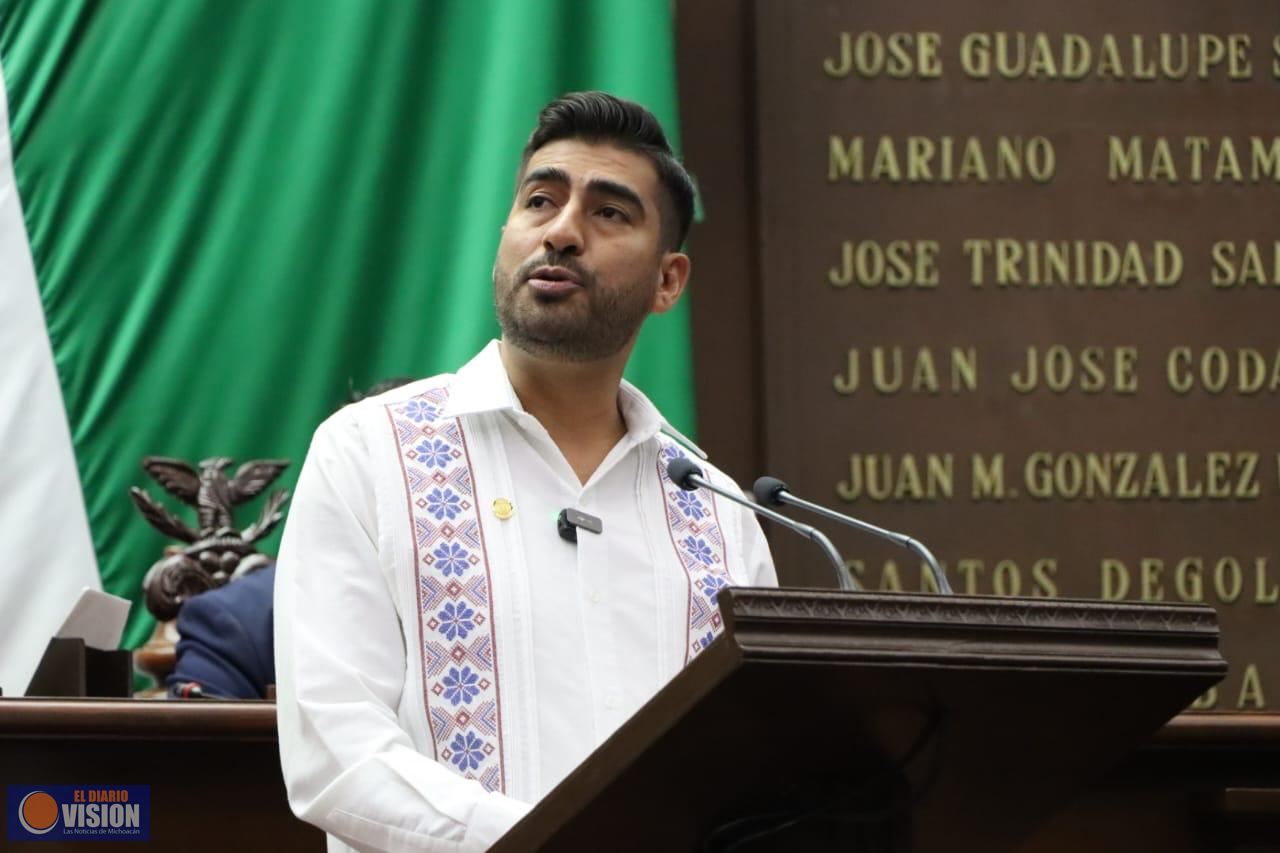 Impulsa Alfonso Chávez reforma para garantizar el derecho de niñas y niños a vivir en familia