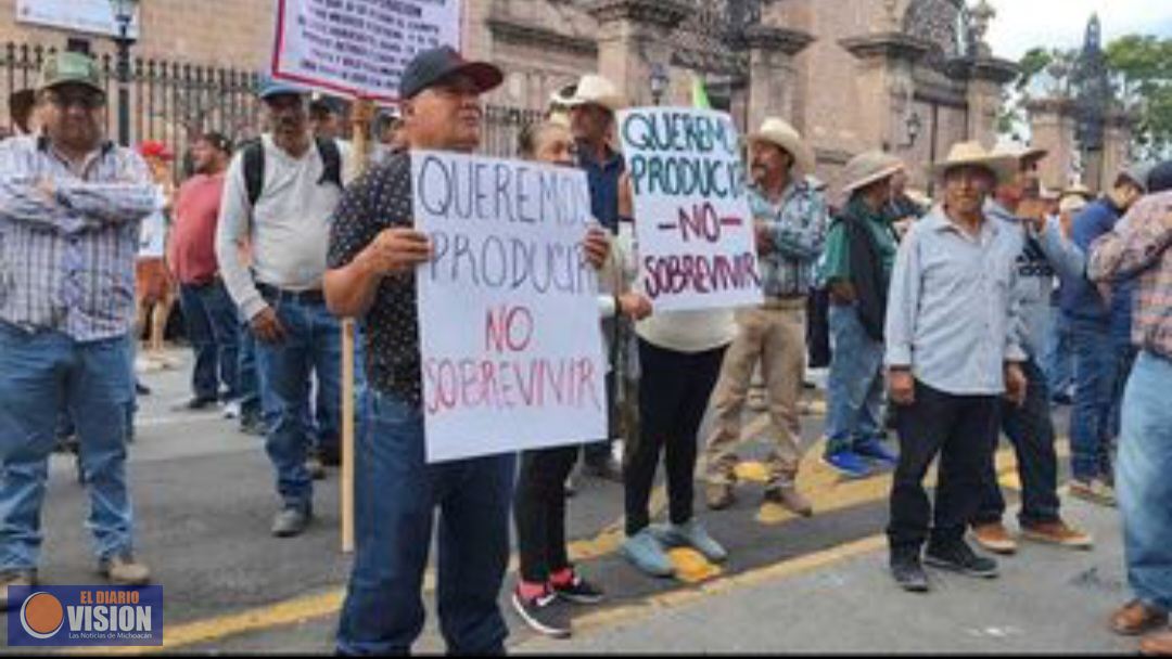 Hora de enterrar más el arado 