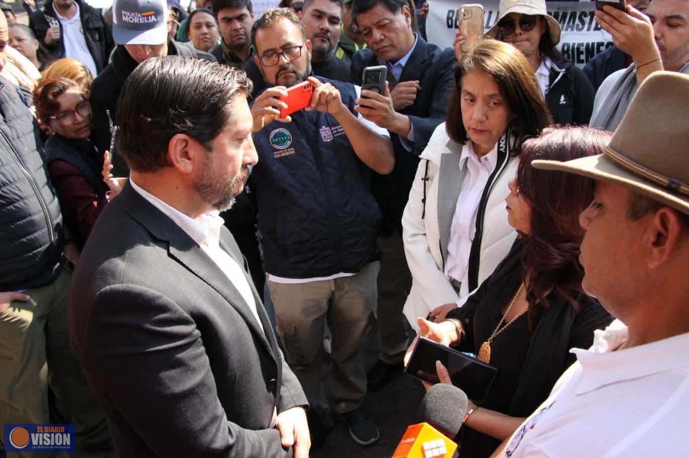 Abraham Espinoza Villa fortalece el diálogo con sindicatos del sector salud