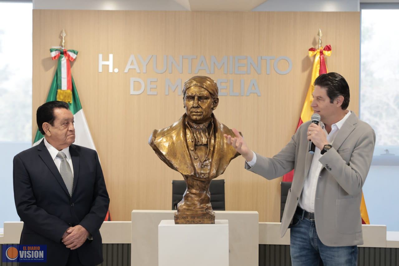 Devela Alfonso Martínez busto de Morelos que será colocado en el CAM