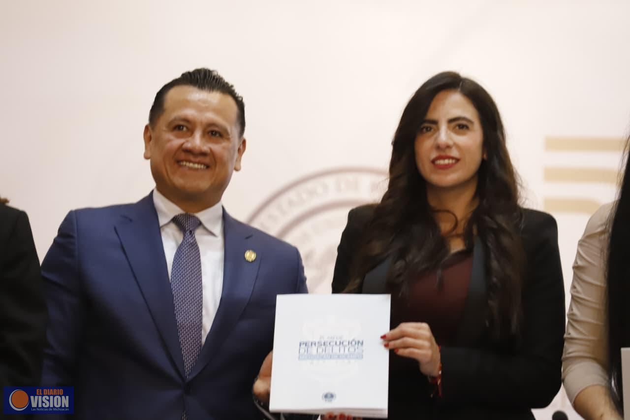 Recibe Congreso del Estado de la FGE el Plan de Persecución del Delito 2025-2034