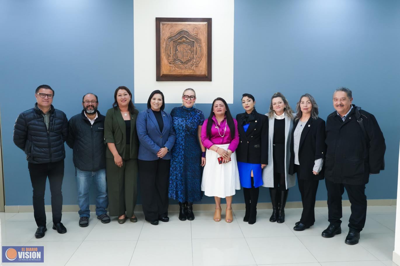 Yarabí Ávila, directoras y directores acuerdan ruta de trabajo para reforzar Bachillerato Nicolaita 