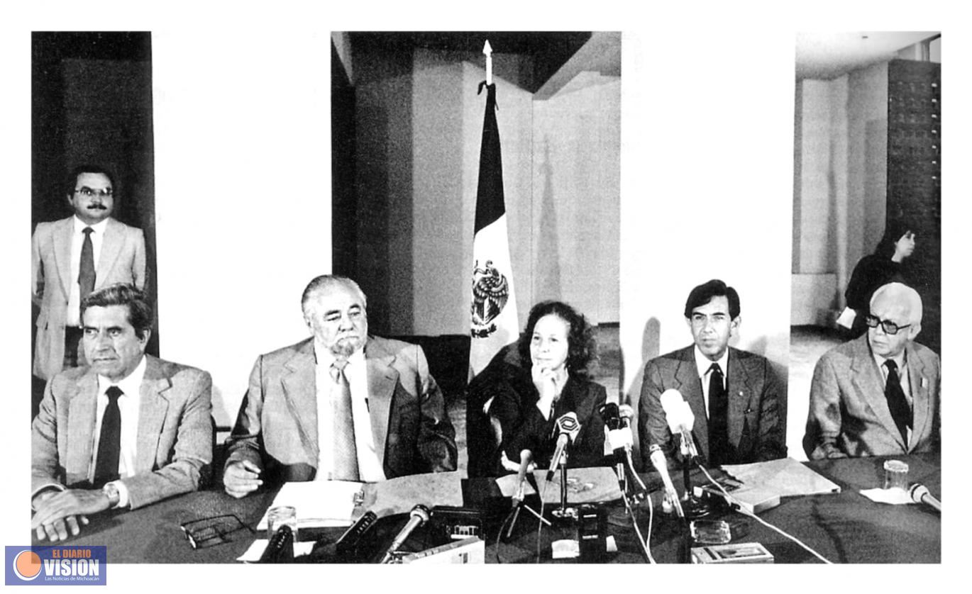 Del Dedazo a la Democracia