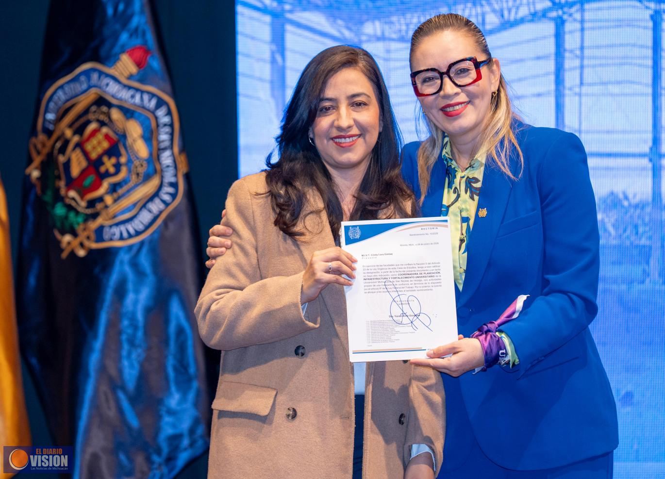 A doblar el paso convoca Yarabí Ávila al funcionariado nicolaita; Gabinete cierra filas con rectora