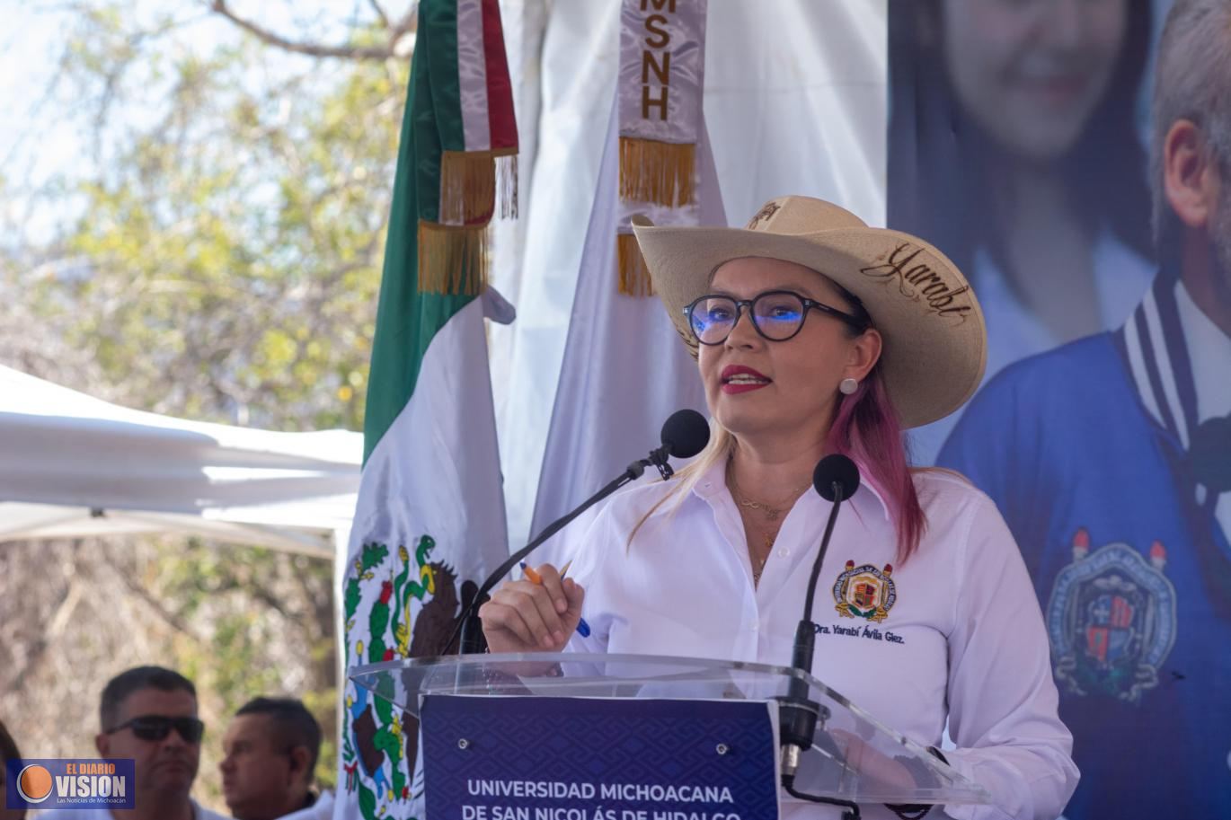 Unidades Profesionales de la UMSNH, polos de desarrollo regional: Yarabí Ávila