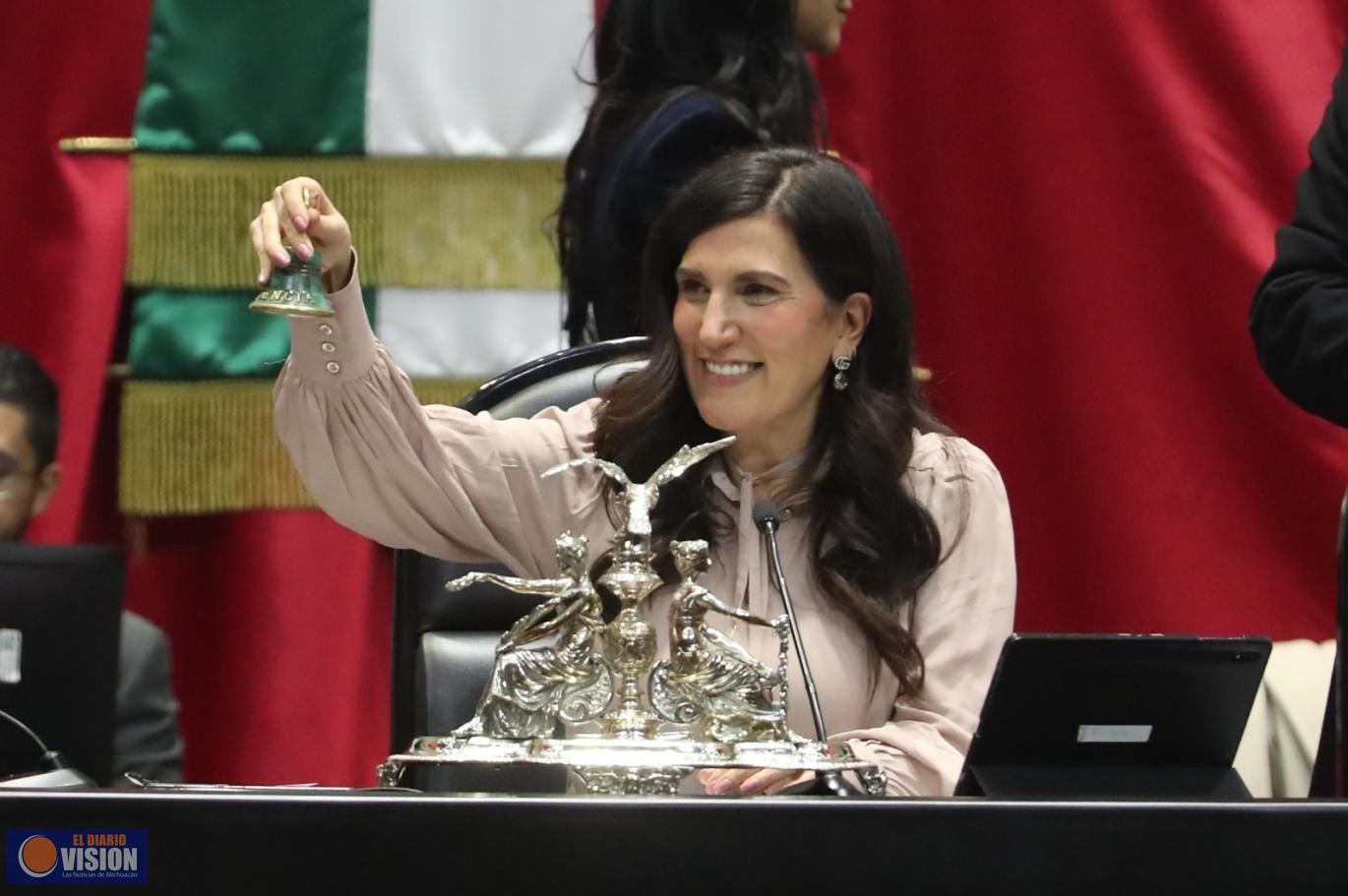 Kenia López Rabadán declaró apertura del segundo periodo de sesiones del Congreso de la Unión