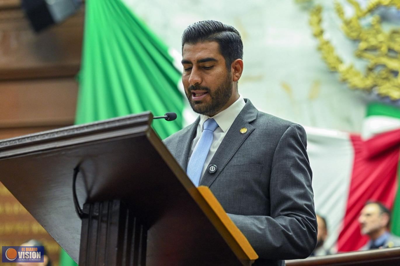 Alfonso Chávez propone reformar Ley de Bibliotecas para incluir a personas adultas mayores