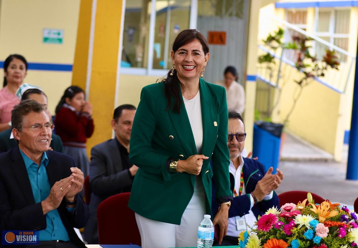 Más de 427 mil estudiantes de primaria serán becados: Gabriela Molina