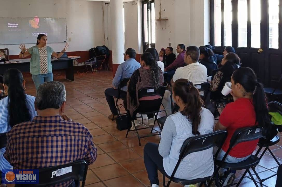 Sectur profesionaliza a prestadores de servicios en Tzintzuntzan; previo a la K’uínchekua